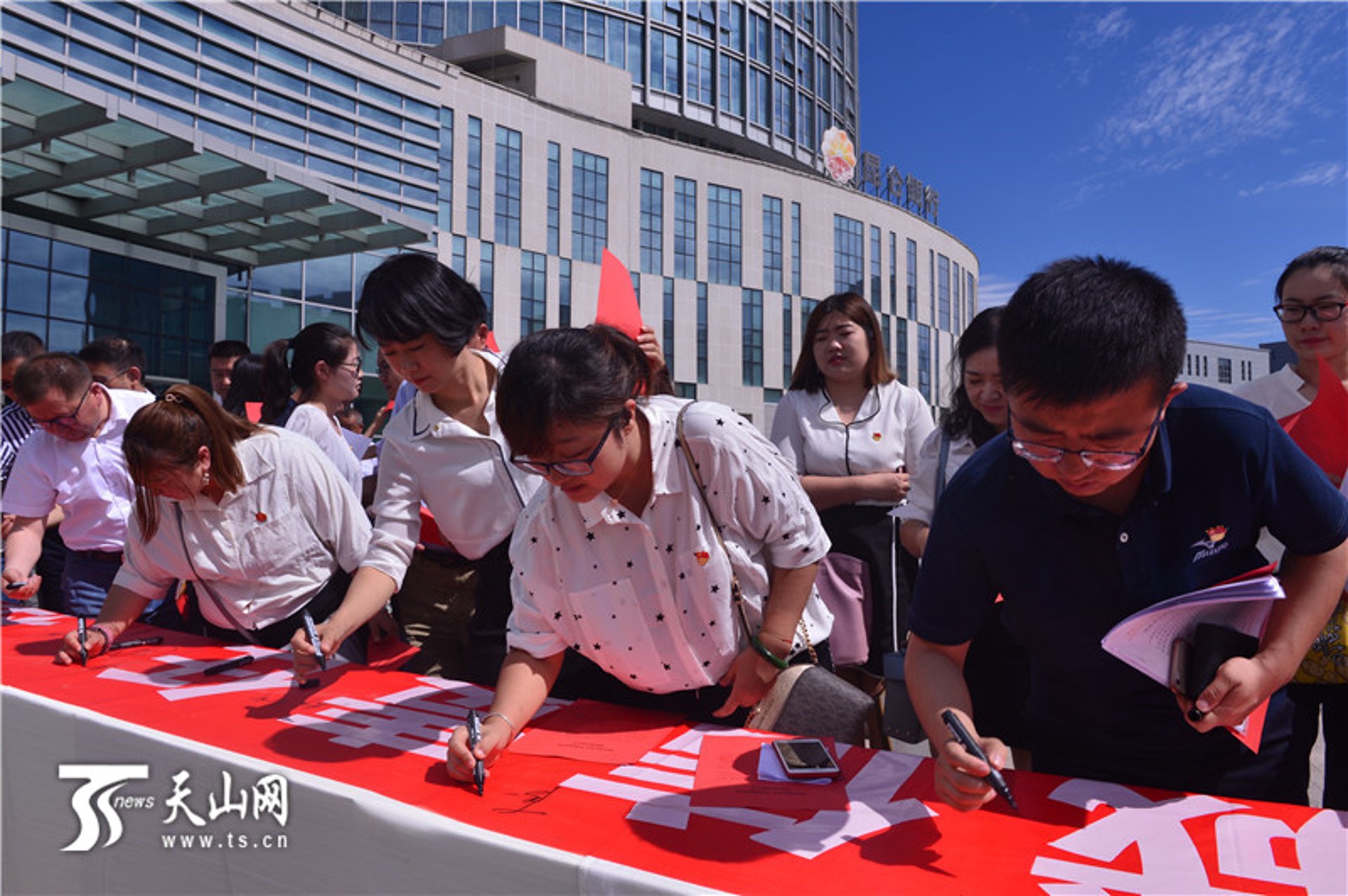 电商市场动态选购指南:洞察未来发展趋势